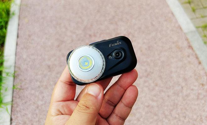 用快拆磁吸头灯：多样照明光影魔法让夜晚更炫美新葡京娱乐场appFenix HL17R多(图15)